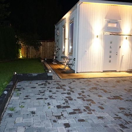 Fresh Happy Little House, 35 M2 In Taeby Estocolmo Exterior foto