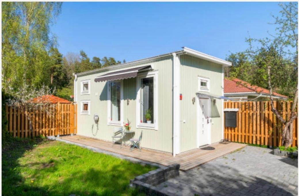 Fresh Happy Little House, 35 M2 In Taeby Estocolmo Exterior foto